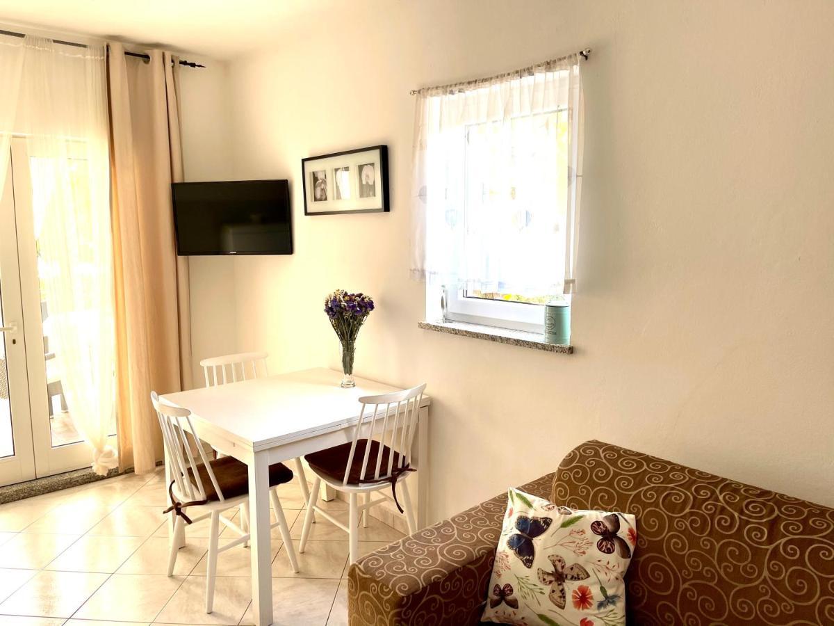Apartments Maria Umag Buitenkant foto